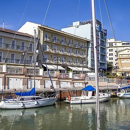 Hotel Lugano 2*